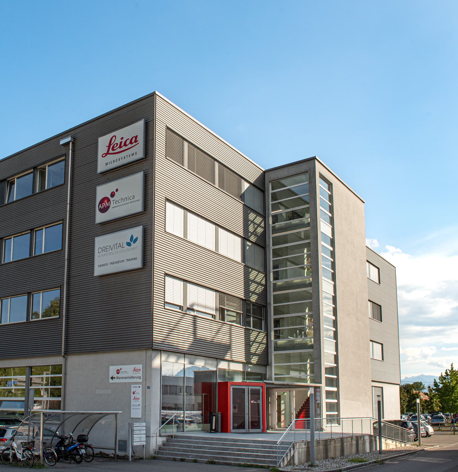APM-100 office.jpg